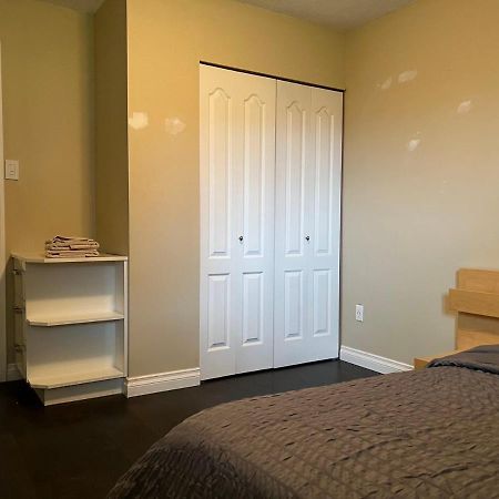 One Bedroom, One Living Room, One Kitchen And One Bathroom With Independent Access Richmond Esterno foto