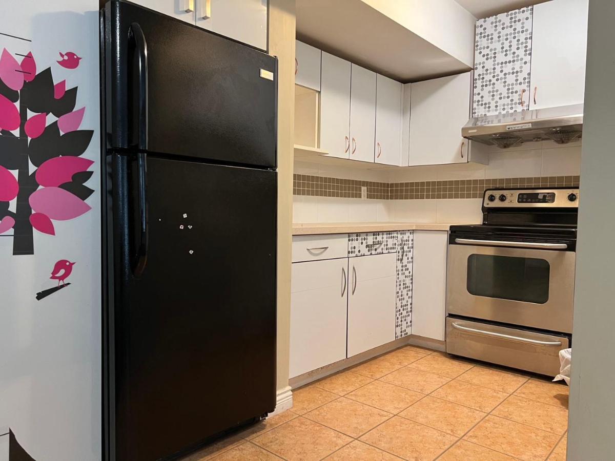One Bedroom, One Living Room, One Kitchen And One Bathroom With Independent Access Richmond Esterno foto